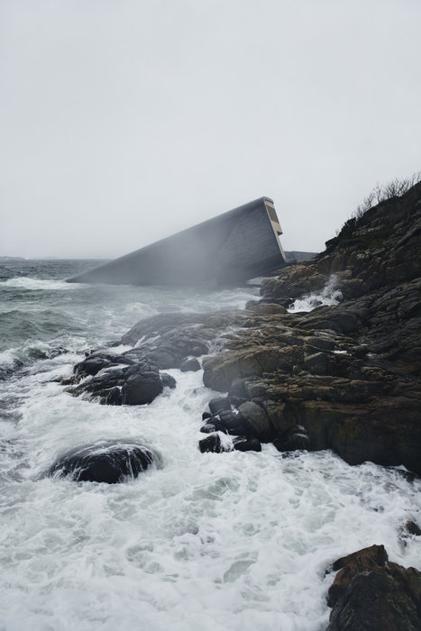 Snøhetta Completes “Under”, Europe’s First Underwater Restaurant